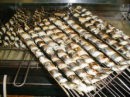 八幡巻きを満遍なく焼き上げます。